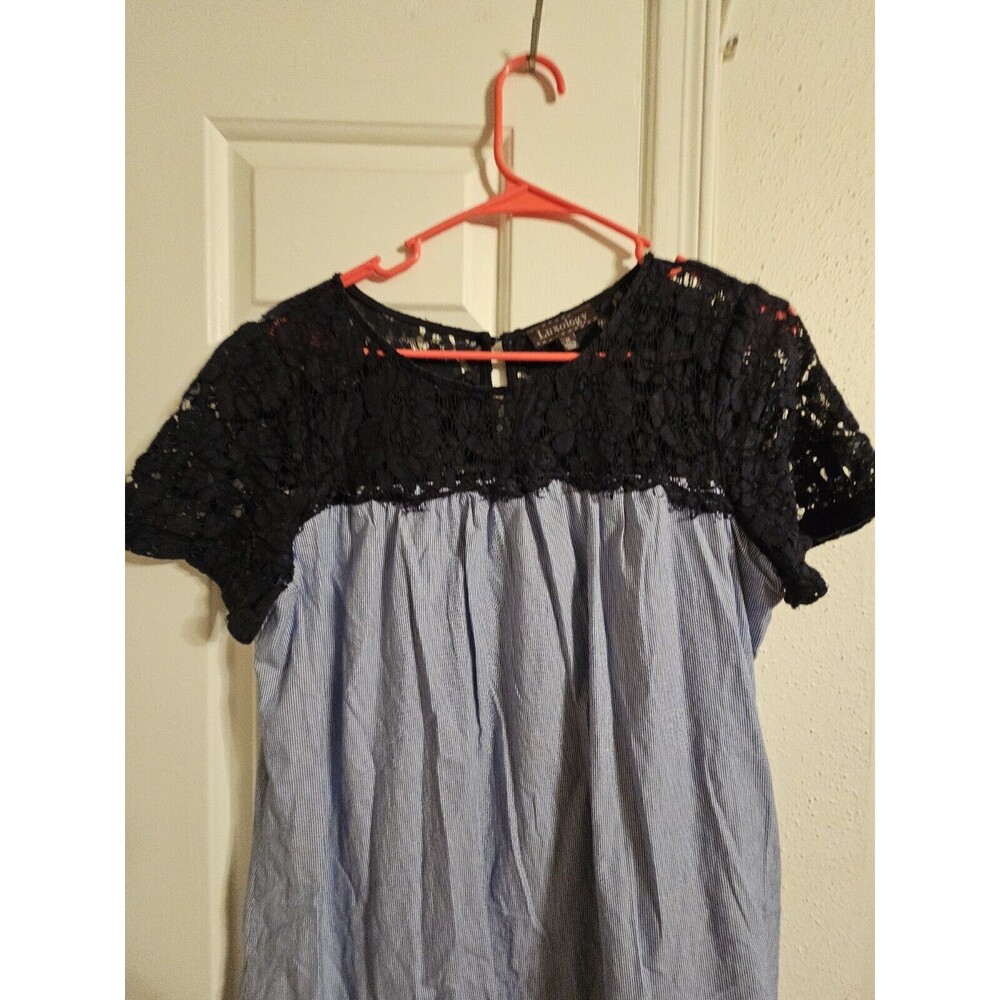 Luxology Beach Dress Size Medium Short Sleeve Blue / White, Knitted Top, Lining